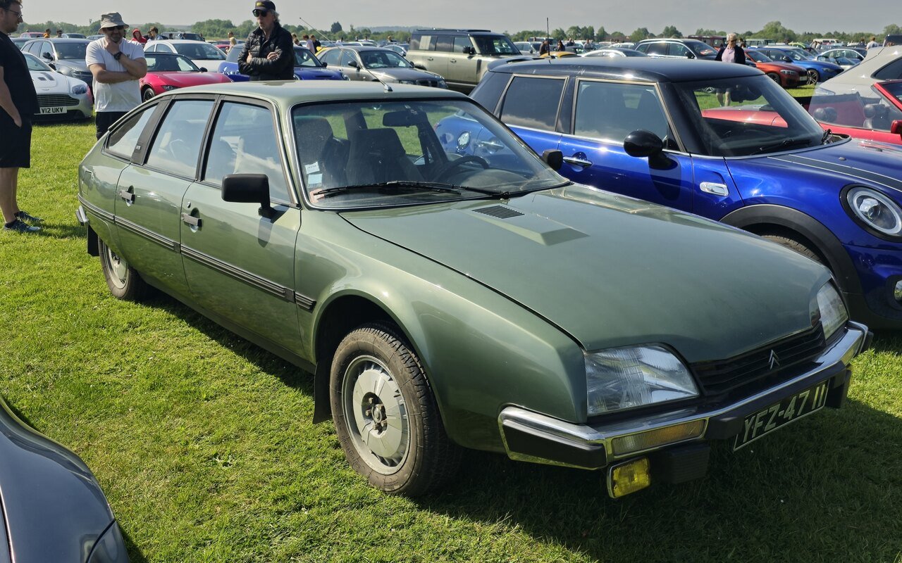 Citroën CX. Photo Calreyn88, CC BY-SA 4.0, via Wikimedia Commons.