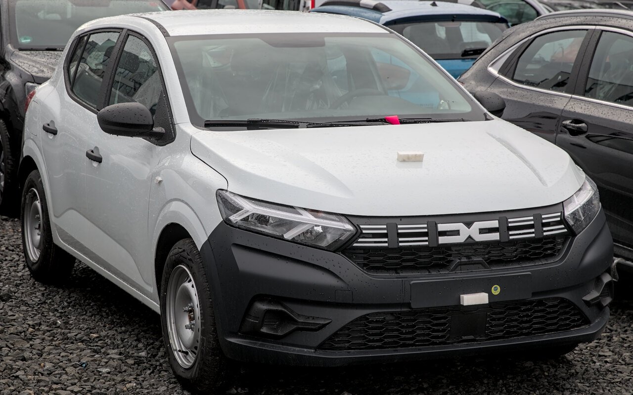 Dacia Sandero, extérieur : chez renault group, le recul vient de dacia